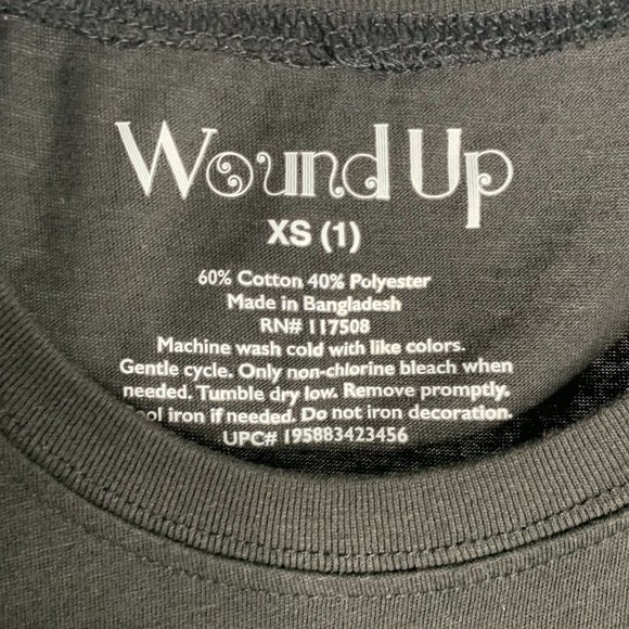 Wound Up Astrological Signs T Shirt XS Black Crewneck Short Sleeves Galaxy - Picture 4 of 4